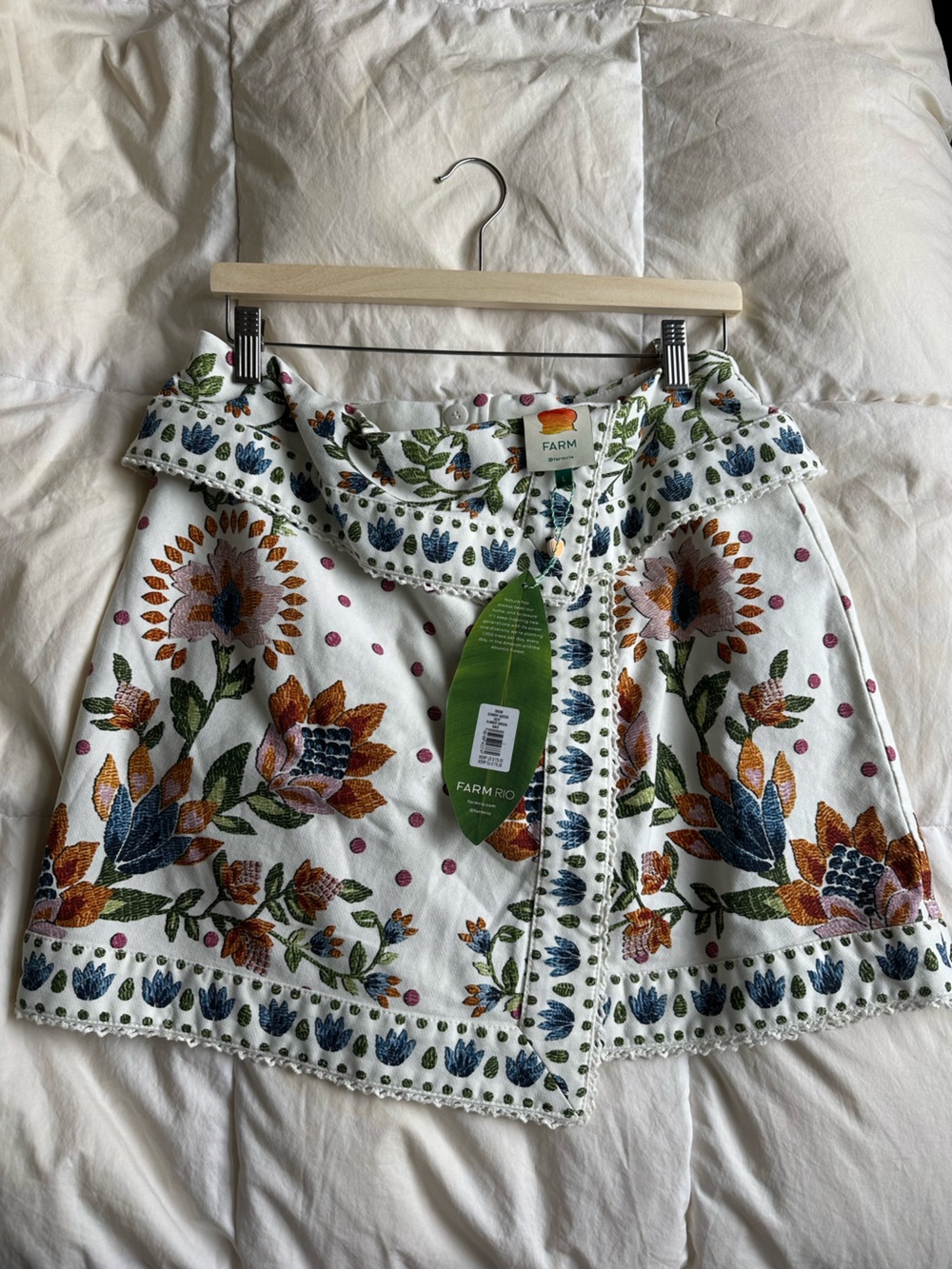 FARM Rio White Mini Skirt with Multicolor Floral Embroidery - Picture 3 of 4